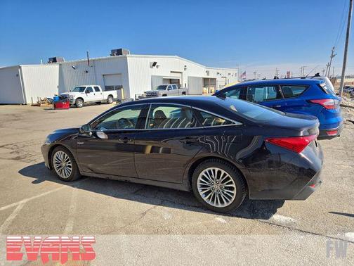 2021 Toyota Avalon Hybrid Limited