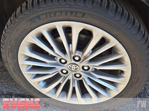 2021 Toyota Avalon Hybrid Limited