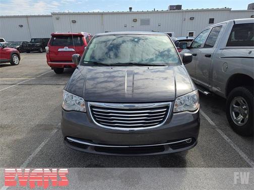 2015 Chrysler Town & Country Touring