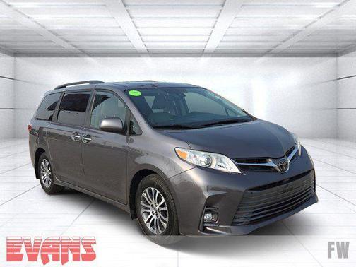 2020 Toyota Sienna XLE Premium