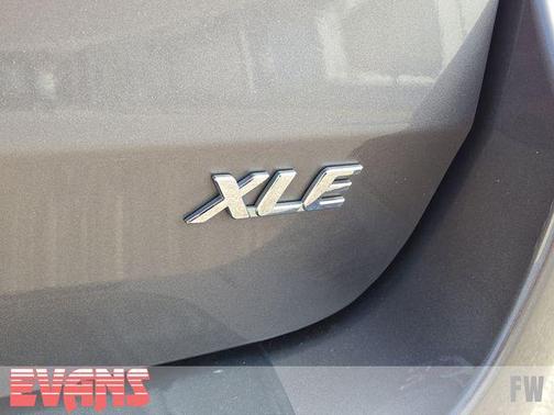 2020 Toyota Sienna XLE Premium