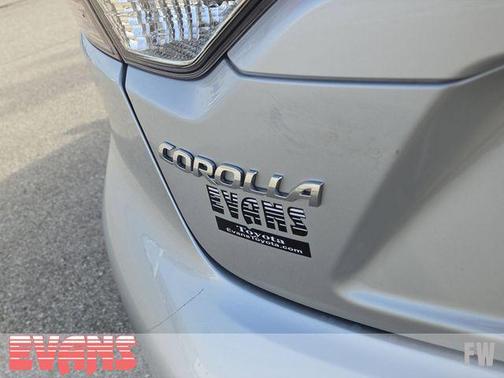 Classic Silver Metallic 2024 Toyota Corolla SE