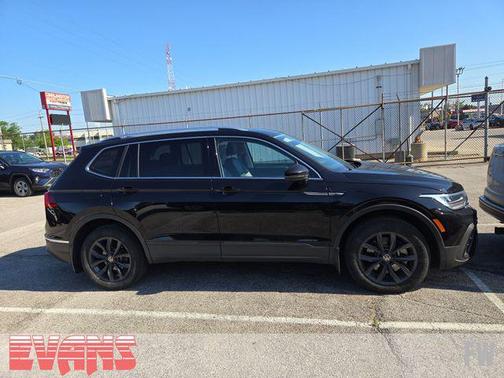 2022 Volkswagen Tiguan 2.0T SE 4MOTION