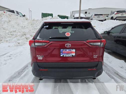 2020 Toyota RAV4 XLE