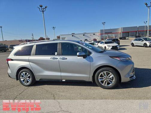 2025 Toyota Sienna Limited