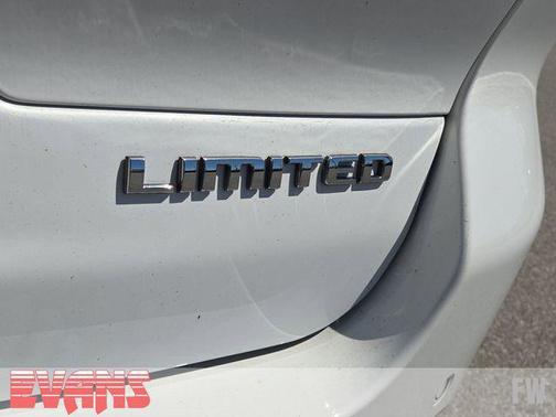 Bright White Clearcoat 2021 Jeep Grand Cherokee L Limited