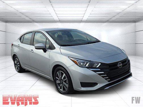 2023 Nissan Versa 1.6 SV