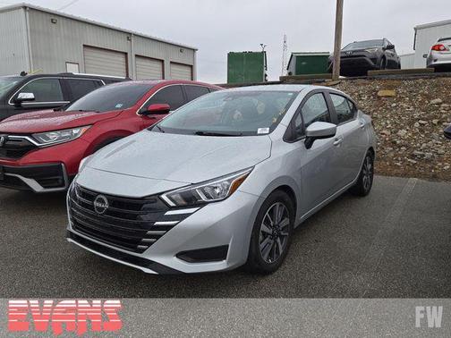 2023 Nissan Versa 1.6 SV