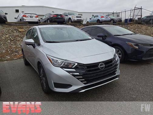 2023 Nissan Versa 1.6 SV