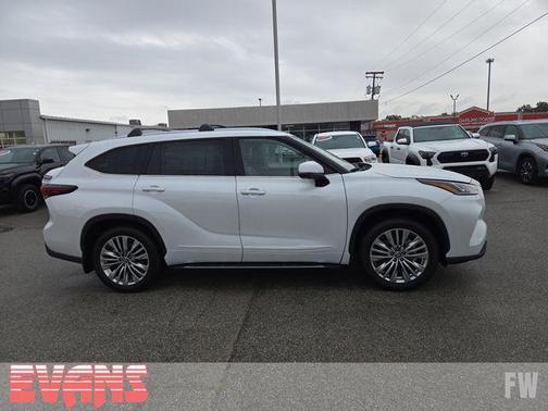 2025 Toyota Highlander Platinum