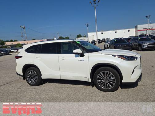 2021 Toyota Highlander Hybrid Platinum