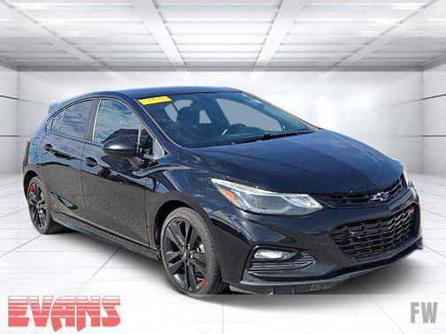 Black 2018 Chevrolet Cruze LT