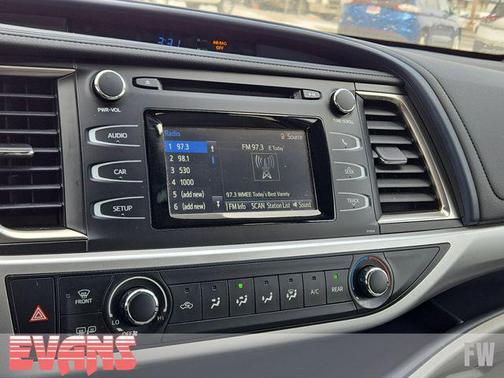 2019 Toyota Highlander LE I4