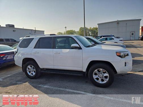 Super White 2019 Toyota 4Runner SR5 Premium