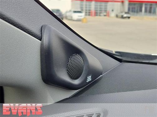 2025 Toyota Prius L