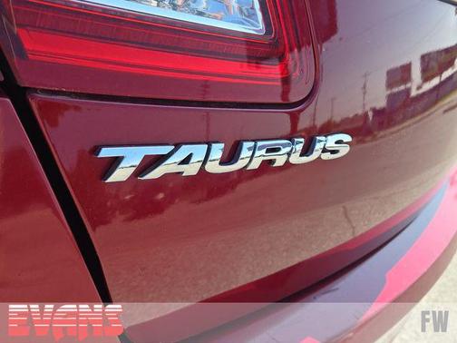 2016 Ford Taurus Limited