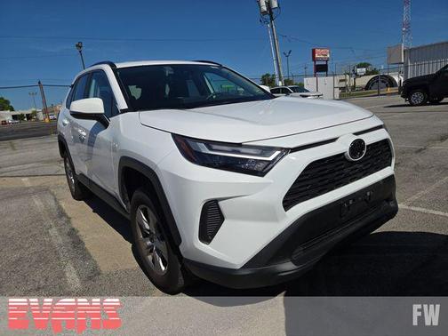 Ice 2025 Toyota RAV4 XLE