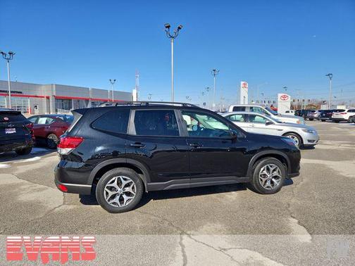 2022 Subaru Forester Premium