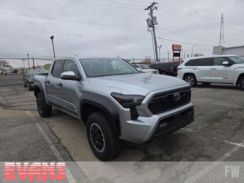 2024 Toyota Tacoma TRD Off-Road