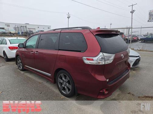 2020 Toyota Sienna SE Premium