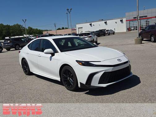 Ice 2025 Toyota Camry SE