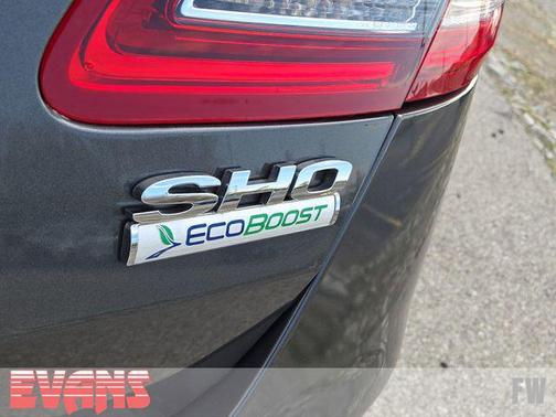 2016 Ford Taurus SHO