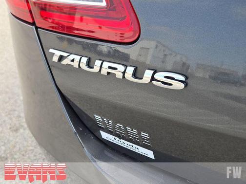 2016 Ford Taurus SHO