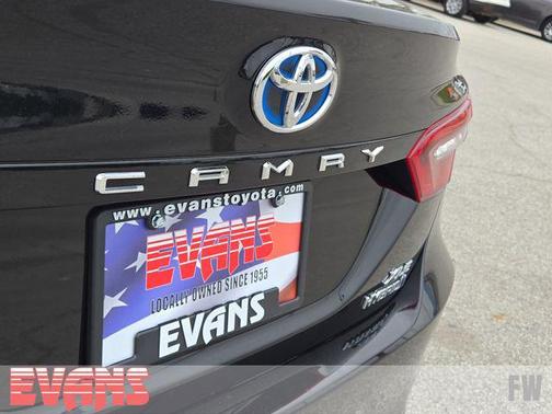 2021 Toyota Camry Hybrid XLE