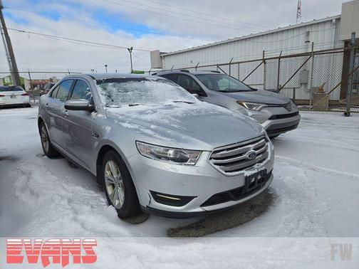 2015 Ford Taurus SEL