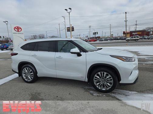 2026 Toyota Highlander Hybrid Platinum