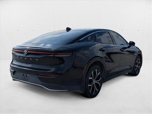 2024 Toyota Crown XLE