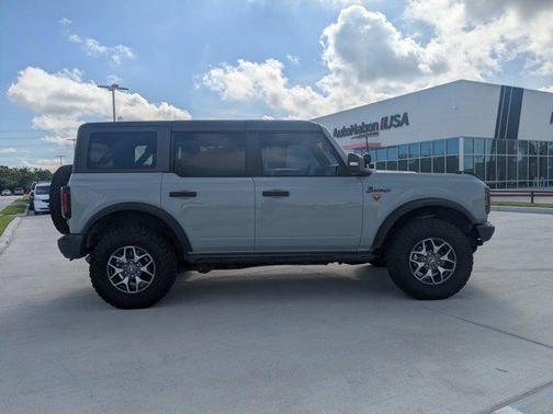 2023 Ford Bronco Badlands