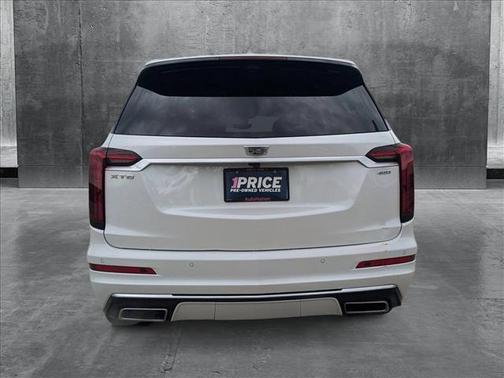 2022 Cadillac XT6 Premium Luxury FWD