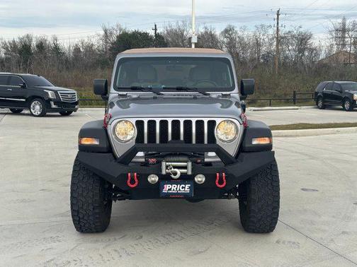 2020 Jeep Wrangler Unlimited Black and Tan 4X4