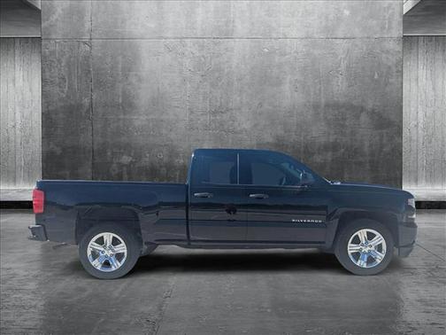 2017 Chevrolet Silverado 1500 Custom