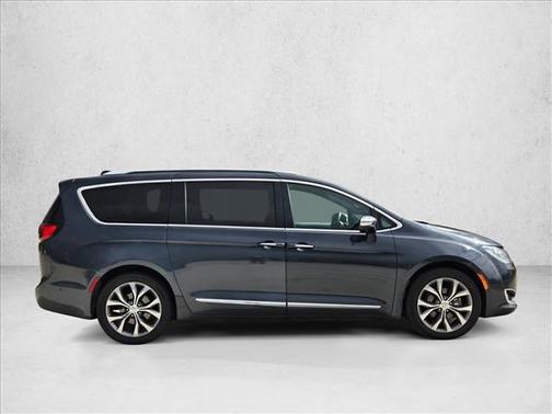 Maximum Steel Metallic Clearcoat 2020 Chrysler Pacifica Limited