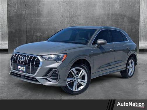 2020 Audi Q3 45 S line Premium
