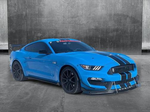 2017 Ford Shelby GT350 Base