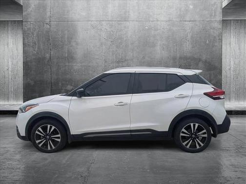 2020 Nissan Kicks SR