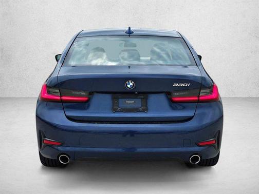 Portimao Blue Metallic 2021 BMW 330 330i