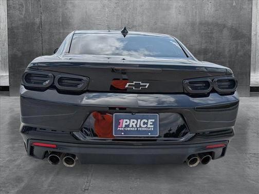 2021 Chevrolet Camaro RWD Coupe LT1