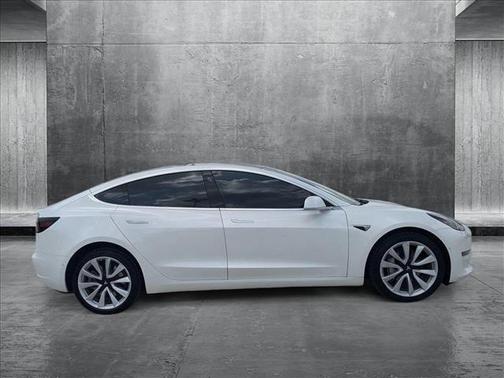 2019 Tesla Model 3 Mid Range