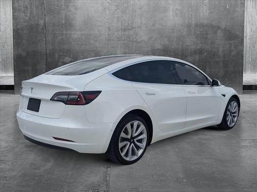 2019 Tesla Model 3 Mid Range