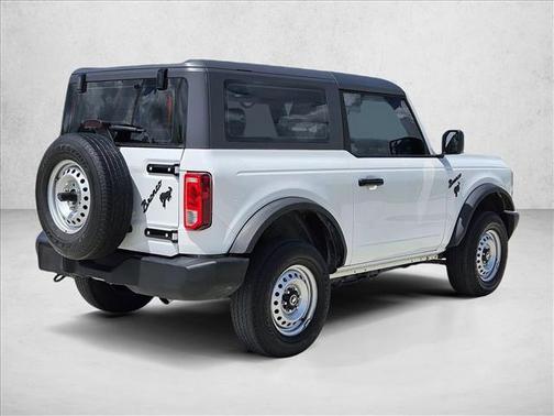 Oxford White 2021 Ford Bronco Base