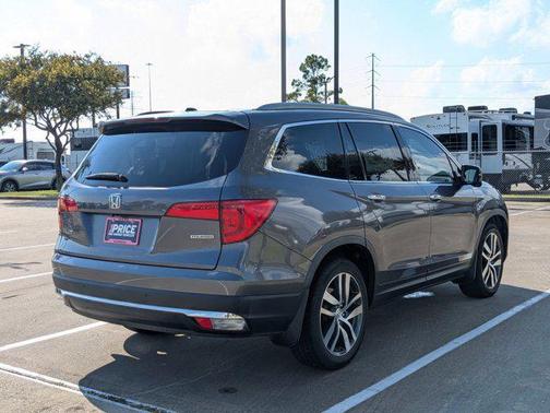 2017 Honda Pilot Touring