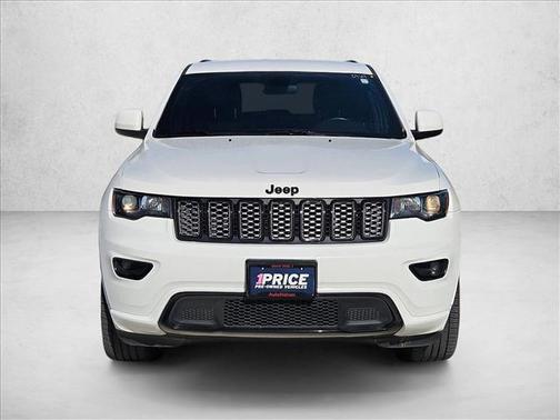 Bright White Clearcoat 2021 Jeep Grand Cherokee Laredo