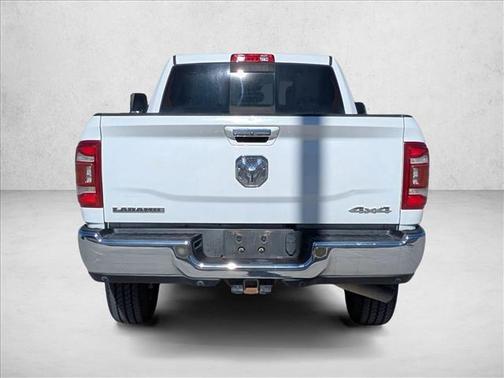 2020 RAM 2500 Laramie Crew Cab 4X4 6'4' Box