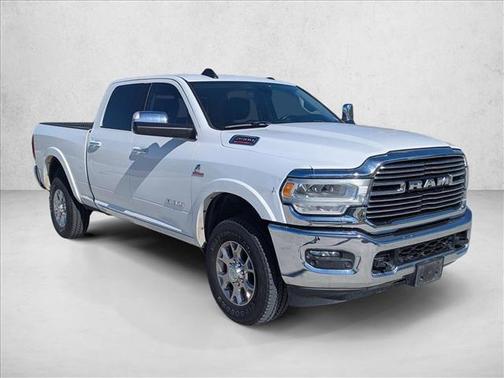 2020 RAM 2500 Laramie Crew Cab 4X4 6'4' Box