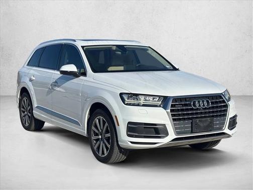 2019 Audi Q7 45 Premium Plus