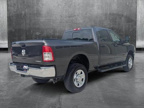 2024 RAM 2500 Tradesman Crew Cab 4x4 6'4' Box